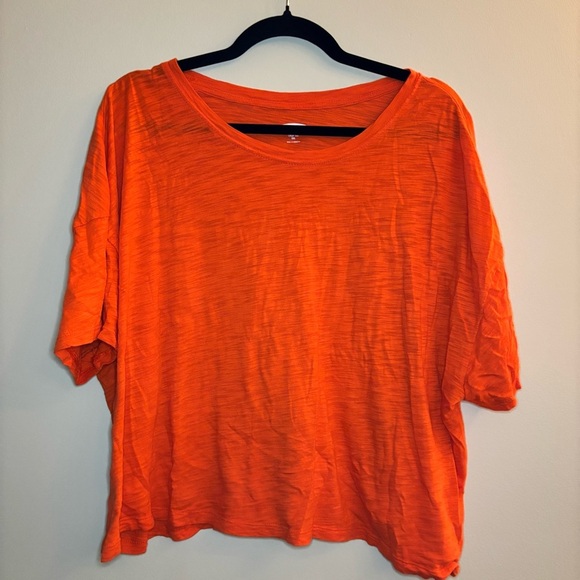 Old Navy Women’s Orange Cropped Tshirt Size XXL - Picture 1 of 6